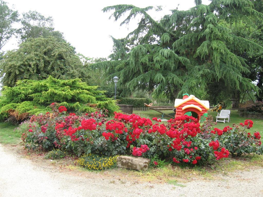 Perrault Gites Loscouet-sur-Meu Exterior photo